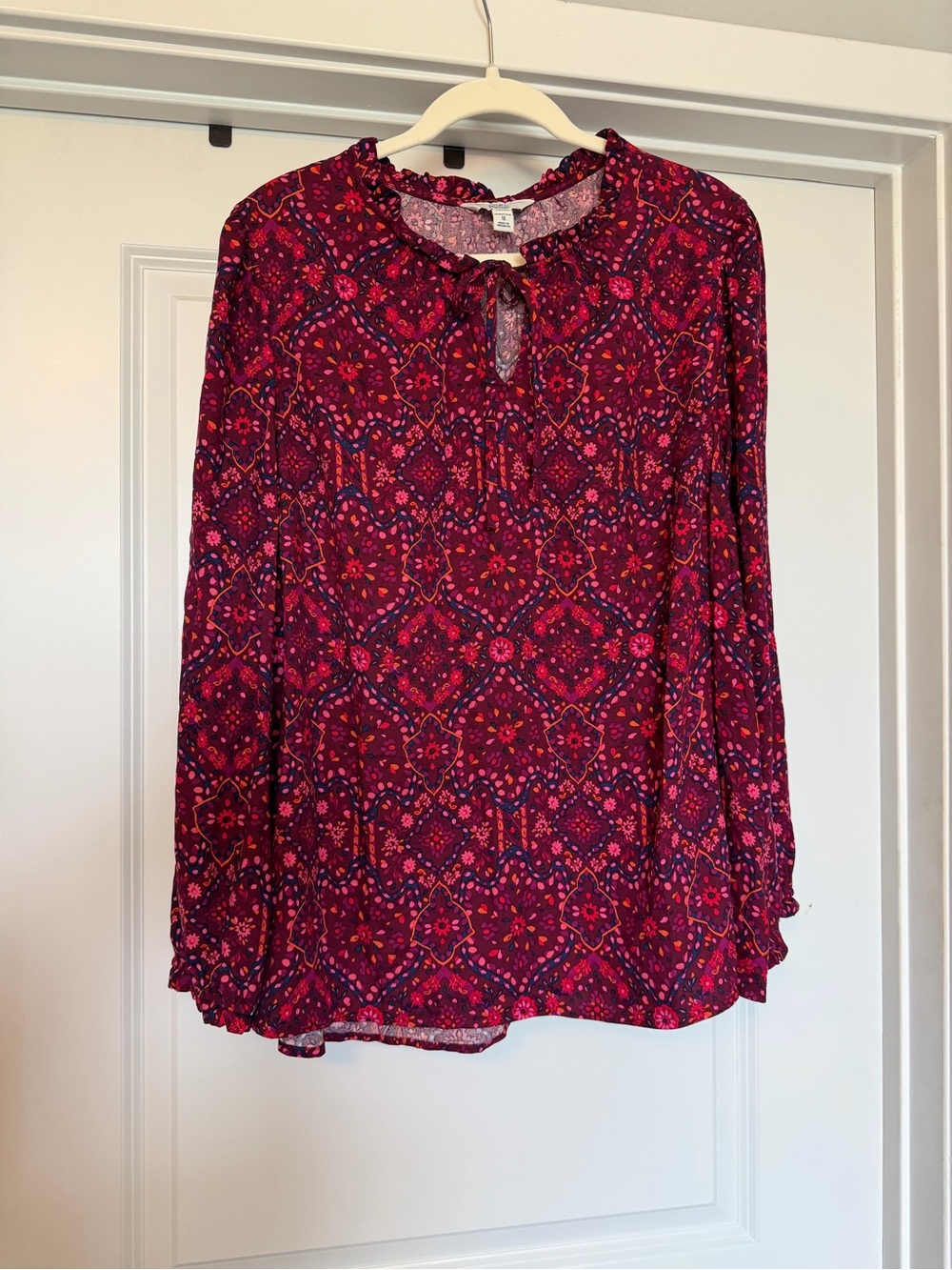 Croft & Barrow 1X Burgundy Floral Boho Tie Neck Blouse